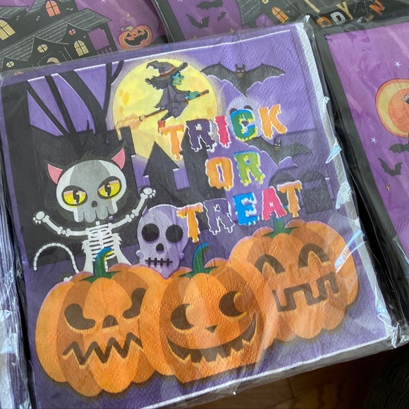 Halloween party paper plates, napkin , paper cups set - set In 10 - Picture 5 of 6